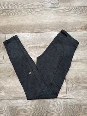 Like new lululemon size 4 leggings